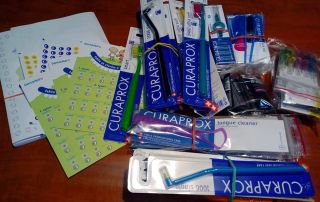 Curaprox a Mary Kay pomaha